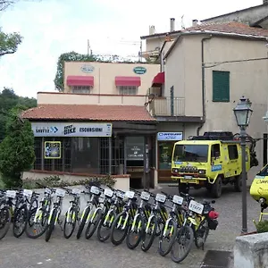 Bike Overland Hotel